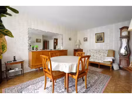 colocation clichy centre!!! 1 chambre dans un 3 pièces 70 m² meublé