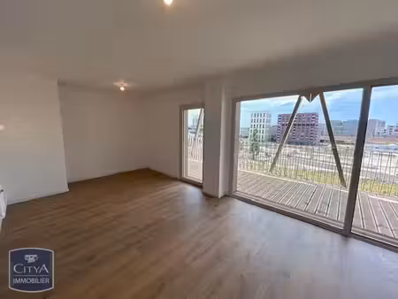 location appartement 3 pièces 63m² bordeaux 33800