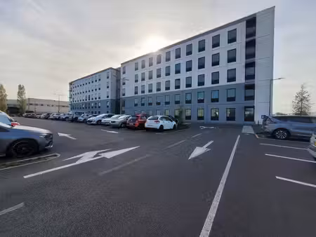 location bureaux 660m² à 1320m²
