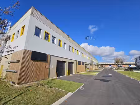 location local d’activités fresnes 94260 341m²