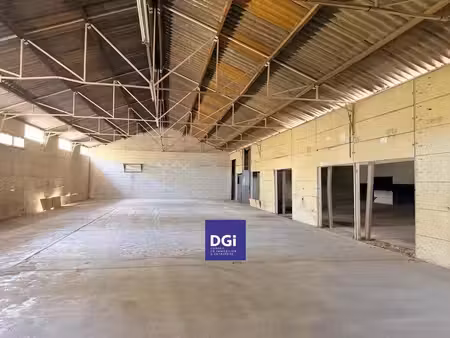 location local d’activités nimes 30900 700m²