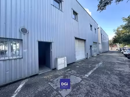 vente local d’activités nimes 30900 182m²