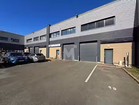 vente local d’activités villejust 91140 416m²