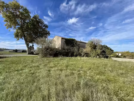 ferme 80 m²