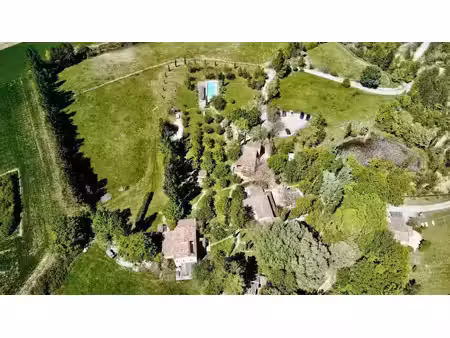vente locaux professionnels 30 pièces 1000 m² à sigonce (04300)  2 820 000 €