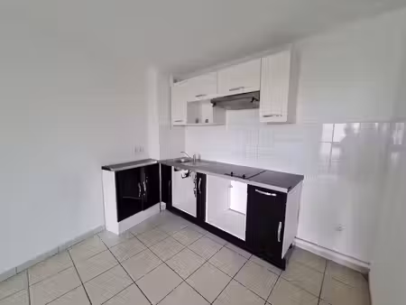 location appartement 2 pièces 36 m² à grasse (06130)  813 €