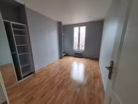 location appartement 2 pièces 34 m² à ivry-sur-seine (94200)  890 €