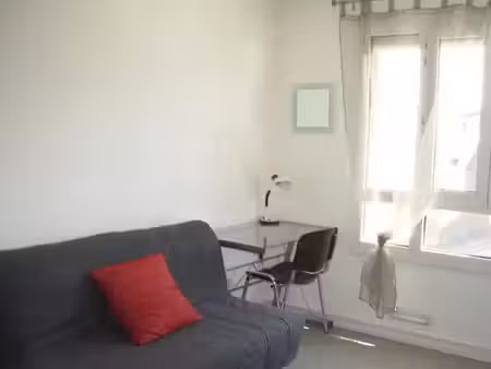 location meublée appartement 2 pièces 25 m² à toulouse (31000)  580 €