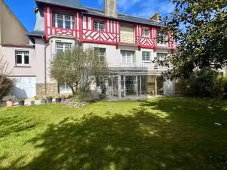 vente maison à saint-malo (35400) : à vendre / 232m² saint-malo