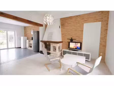 grande maison 6 chambres avec piscine à athus