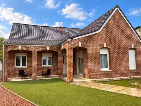 vente maison 4 pièces 117 m² à beuvrages (59192)  220 000 €