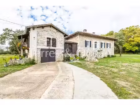 maison de luxe à vendre à saubusse