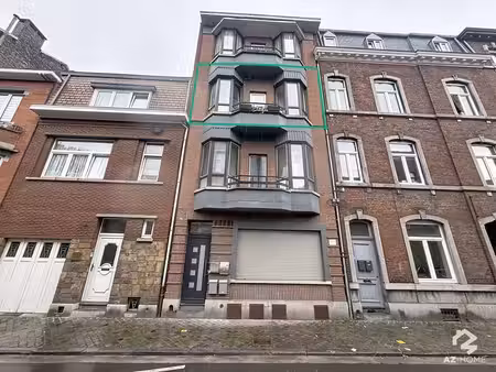 appartement 2 chambres avec balcon avant et terrasse arrière