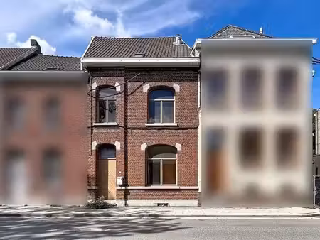 maison dans le centre d'ath à rénover avec beau potentiel