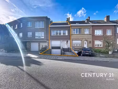 berchem-sainte-agathe – maison 3 chambres  cour et parking