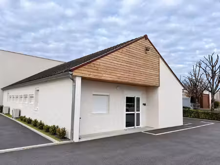 location local professionnel 153m² olivet 45160
