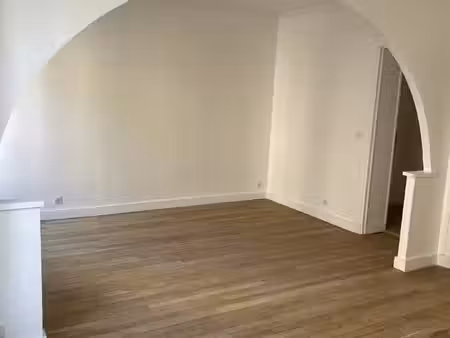 92300 levallois - rue anatole france - 2/3 pieces de 50m² refait a neuf