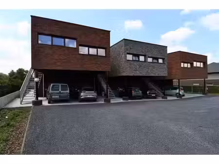 appartement avec 2 chambres et jardin