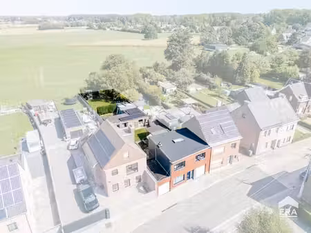 maison spacieuse et économe en énergie  3 chambres et garage