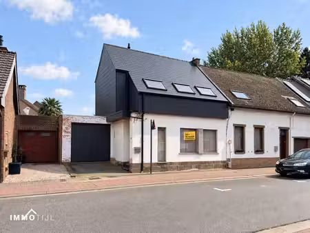 maison avec 3 chambres  jardin et garage à welle!