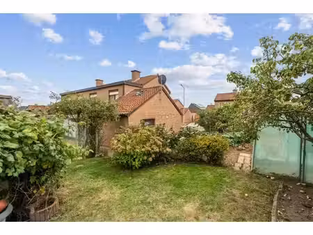 maison semi-ouverte avec jardin à grammont