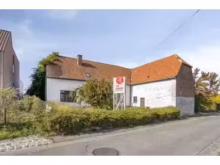 maison prête à emménager (4 chambres) (+entrepôt) sur 2 497