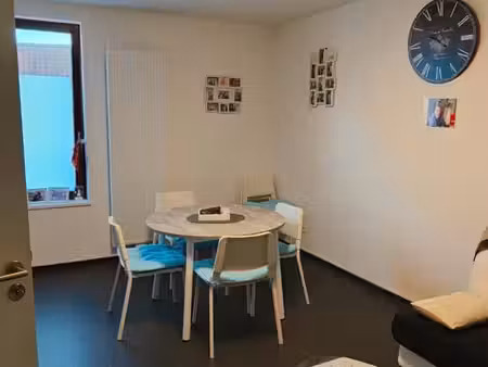 à louer – bel appartement 2 chambres en plein cœur d’ath !