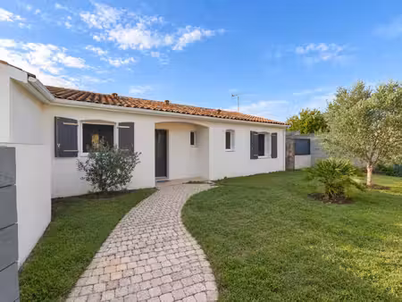 maison à vendre 4 pièces à benon - axe 4 voies reliant la rochelle / niort