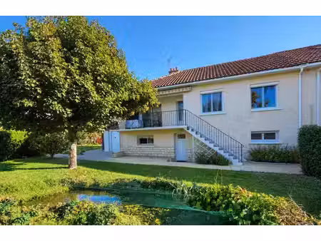 vente maison 5 pièces 119 m² à fontaine-le-comte (86240)  245 000 €