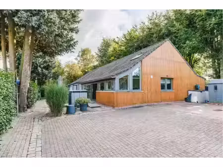 maison à vendre avec terrasse et jardin   waterloo (vbe81150)