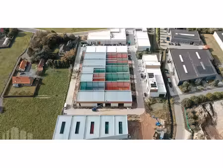 bâtiment d’entreprise à vendre à roeselare pour € 1.275.000