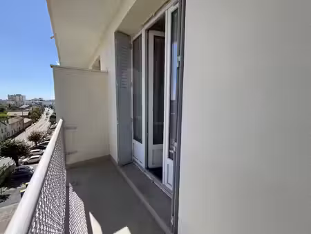valence – appartement t3 loué avec balcon  cave et parking collectif fermé