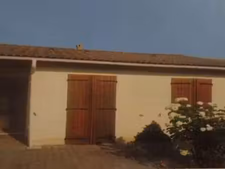 location maison à bassens (33530) : à louer / 64m² bassens