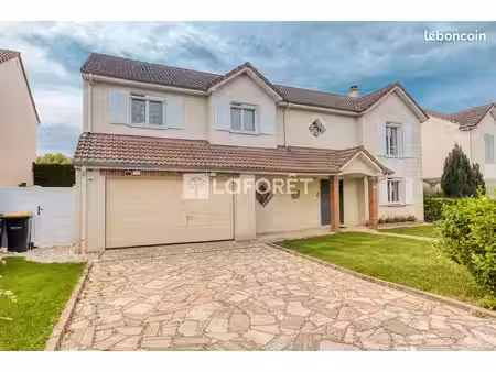 maison 7 pièces 177 m²