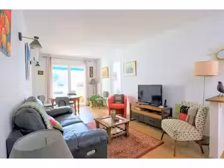m2330 - toulon - ortolan - appartement t3 - rdc surélevé - parking