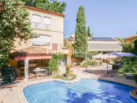 vente maison 7 pièces 350 m² à toulon (83000)  1 370 000 €