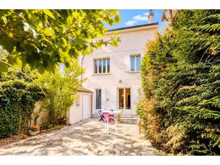 maison de luxe à vendre dans le quartier caudéran-barrière judaïque