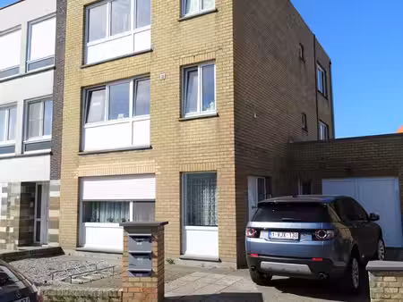 appartement te huur in knokke-heist met 2 slaapkamers