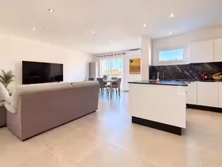 vente appartement 3 pièces 72.27 m² à lunel (34400)  207 000 €
