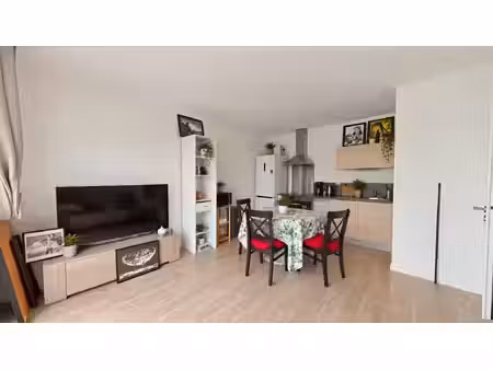 appartement joue les tours 2 pièce(s)