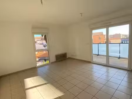 location appartement 1 pièce 30 m² à perpignan (66000)