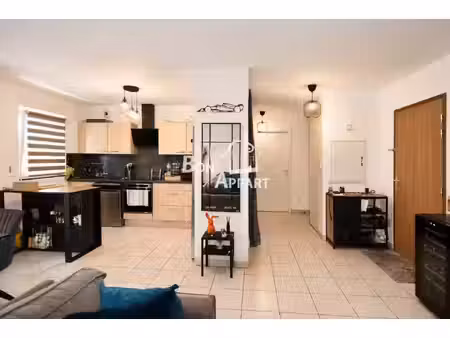 appartement t3 avec balcon  2 parkings et cave