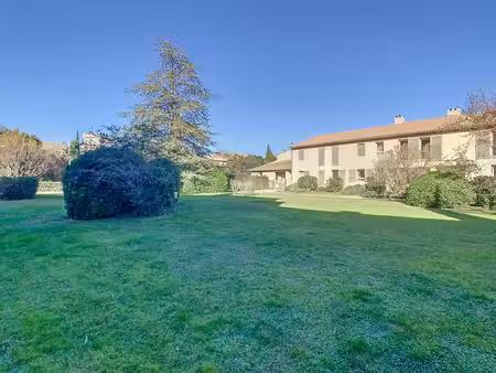 à louer – appartement t2 meublé avec grande terrasse – villeneuve-lès-avignon