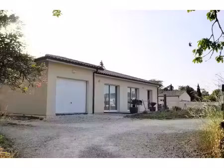 location maison 4 pièces 100 m² à lestiac-sur-garonne (33550)