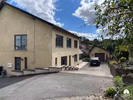 villa de 119m²nets  divisée en deux unités habitation 4 ch