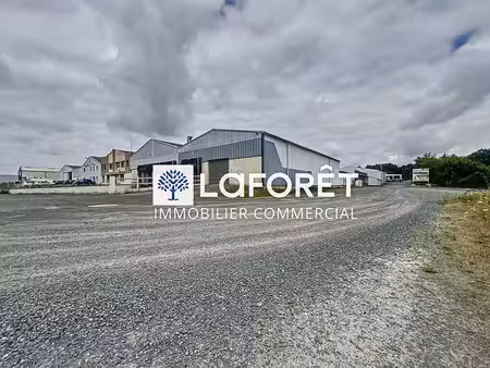 location entrepôt bressuire 79300 5339m²