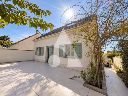 maison familiale avec dependance - dpe c