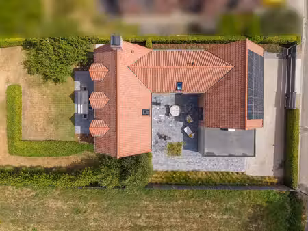 schitterende villa (2010) op groene locatie in hérinnes/pecq