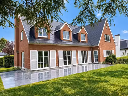grande villa entièrement rénovée