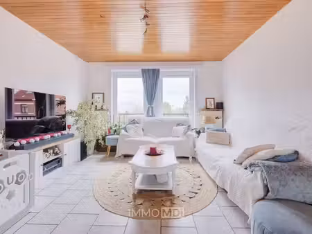 bel appartement 3 chambres avec grand espace de vie+garage